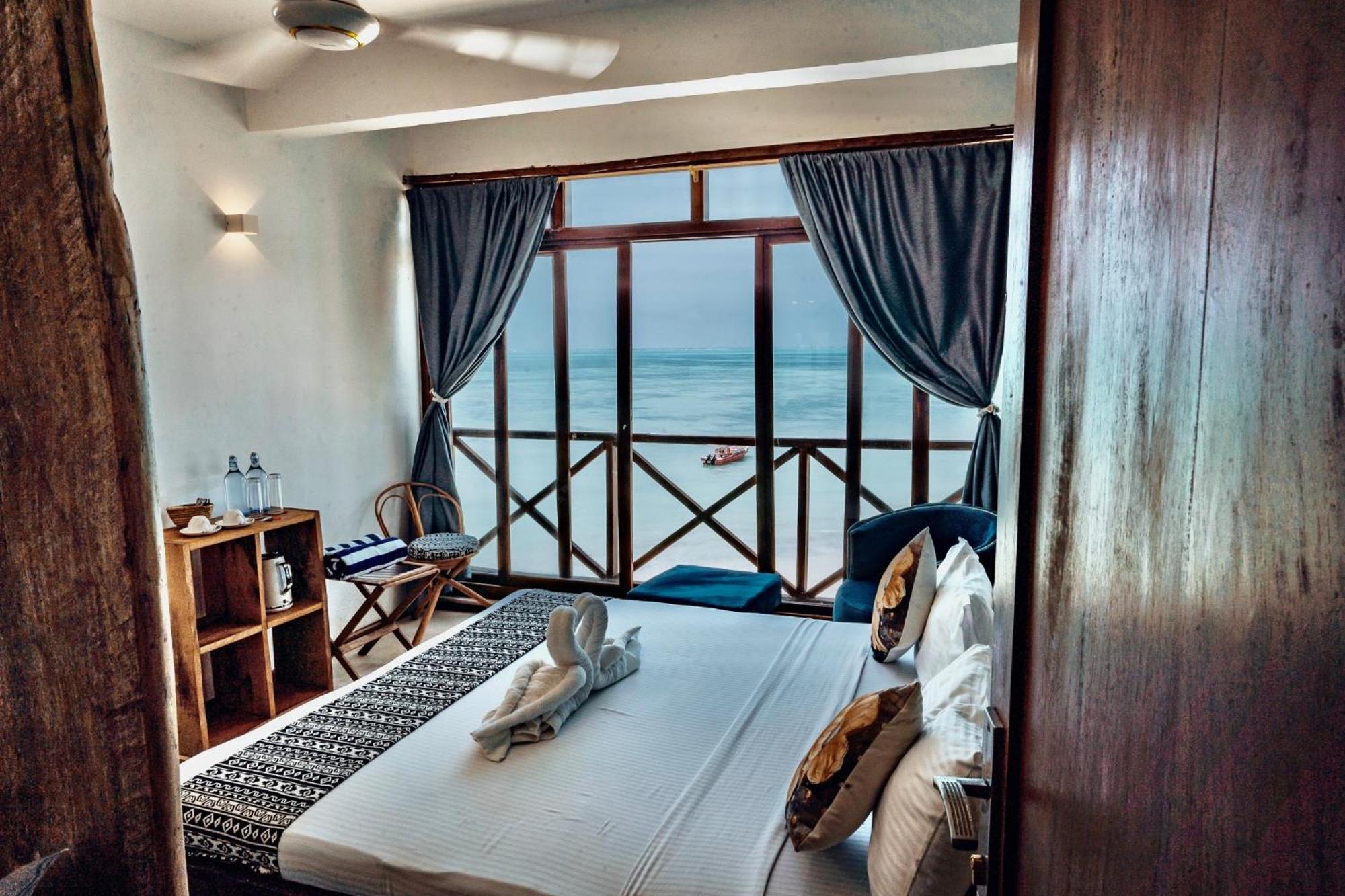 Pili Pili Tropical Island จัมเบียนี ภายนอก รูปภาพ