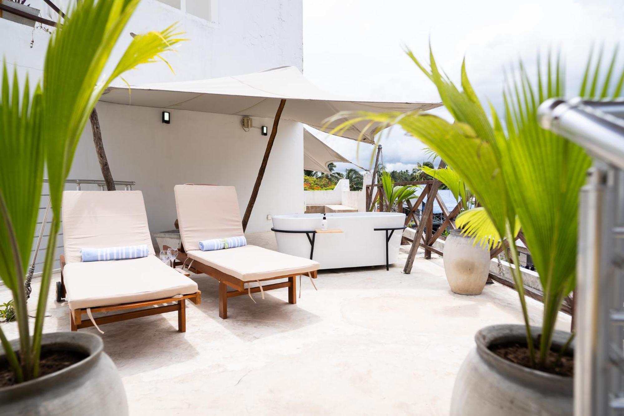 Pili Pili Tropical Island จัมเบียนี ภายนอก รูปภาพ